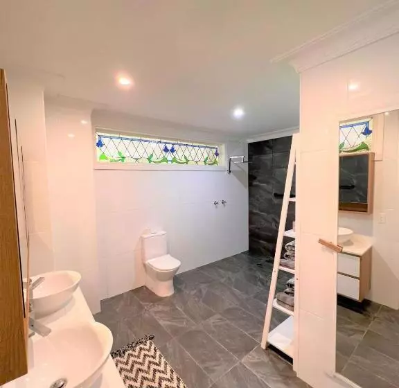 スイート, Mt Tamborine Stonehaven Manor