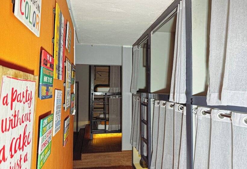 ルームシェアのワンベッド, Arch Dormitorio Cenang Hostel