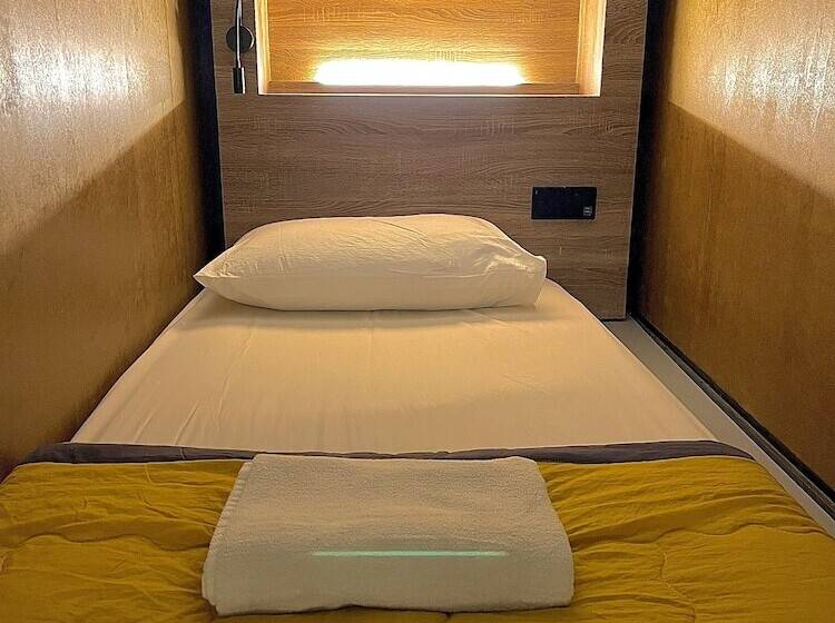 Кровать в Общей Комнате, Arch Dormitorio Cenang    Hostel