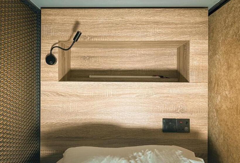 ルームシェアのワンベッド, Arch Dormitorio Cenang Hostel