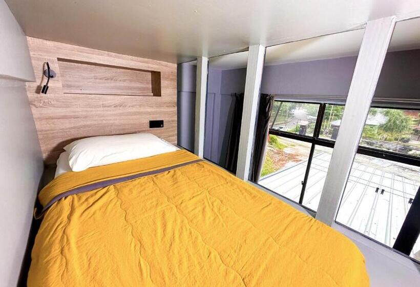 ルームシェアのワンベッド, Arch Dormitorio Cenang Hostel