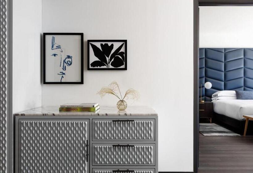 מיטת קינג בסוויטה, Kimpton Shane Atlanta, An Ihg