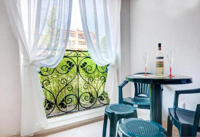 شقة 3 غرف, Artur Vip Residence Club