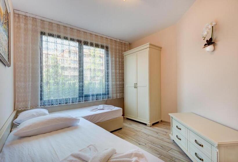 Апартаменты 3 Спальни, Artur Vip Residence Club