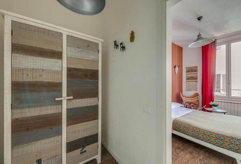 اتاق سوپریور, Coderooms