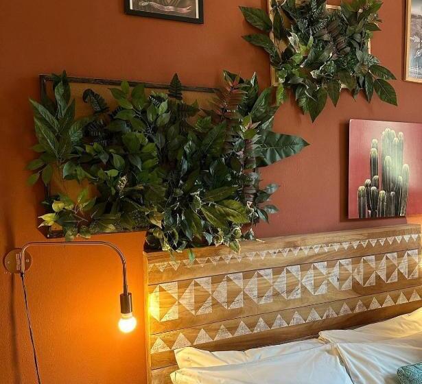 اتاق سوپریور, Coderooms