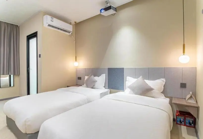 اتاق لوکس, Puzzle Hotel Guangzhou Fenghuang New Village Subway Station