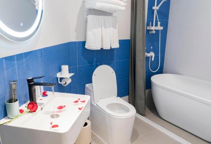 标准三人间, Puzzle Hotel Guangzhou Fenghuang New Village Subway Station