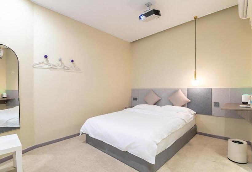 标准间, Puzzle Hotel Guangzhou Fenghuang New Village Subway Station