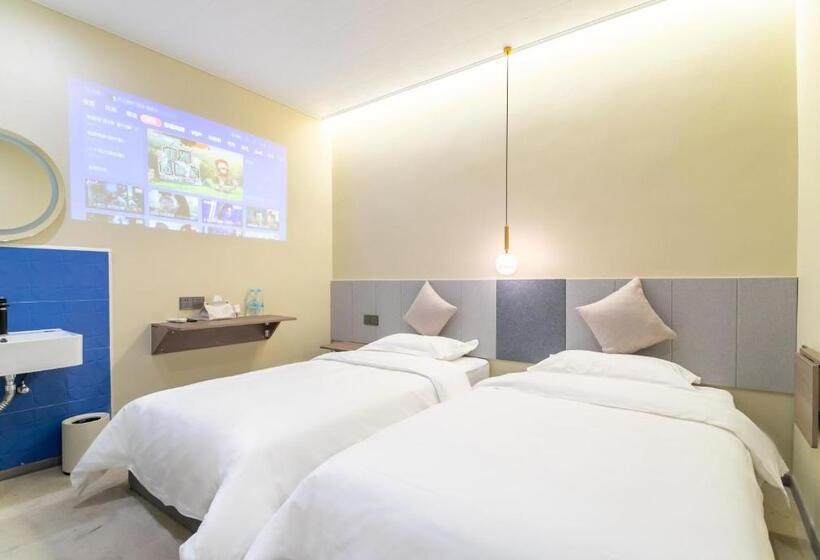 标准间, Puzzle Hotel Guangzhou Fenghuang New Village Subway Station