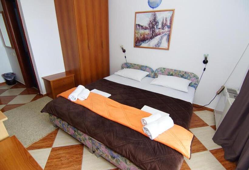 استودیوی استاندارد با چشم‌انداز دریا, Guesthouse Villa Gaga