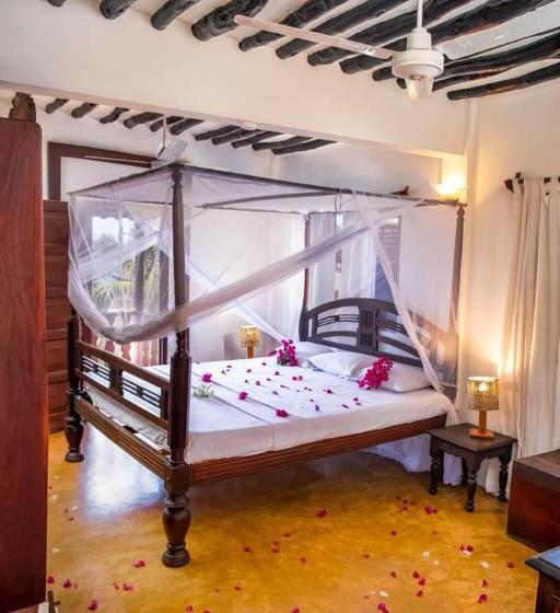 سوییت با چشمانداز دریا, Royal House Shela