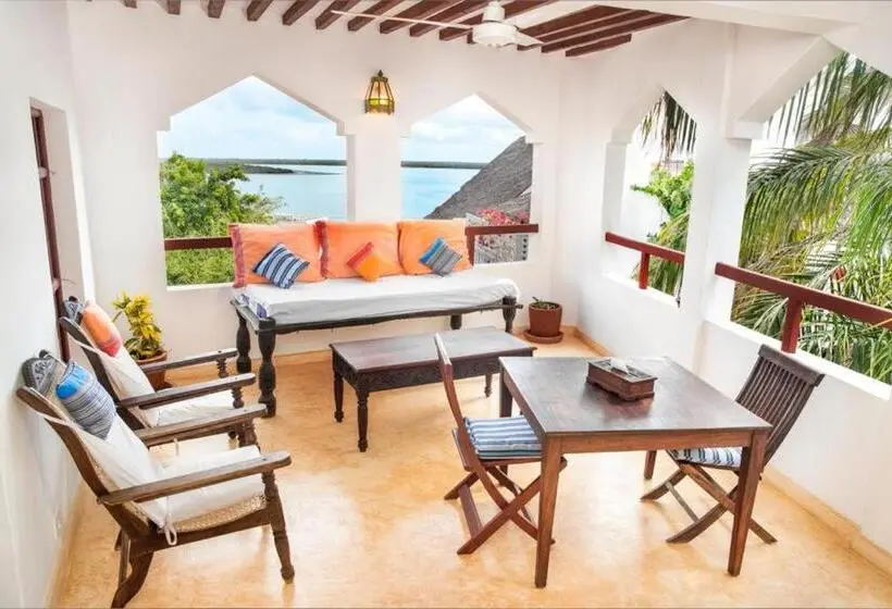 سوییت با چشمانداز دریا, Royal House Shela