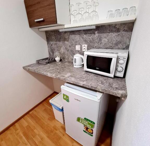 Escritório Deluxe, Pension štěpán