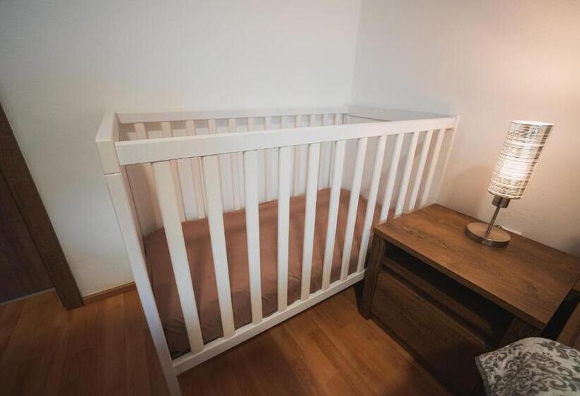 Escritório Deluxe, Pension štěpán