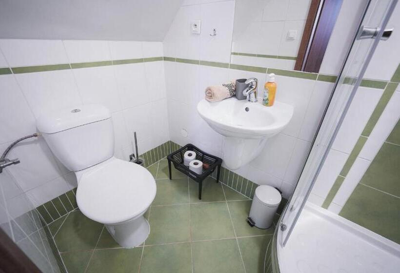 Escritório Standard Vista Jardim, Pension štěpán