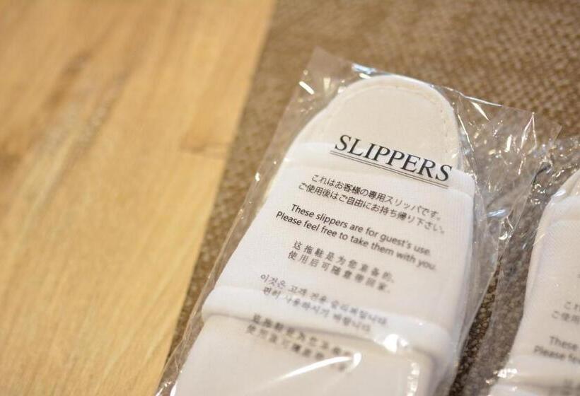 חדר דלוקס עם מרפסת, Takuto Hotel Osaka Shinsaibashi