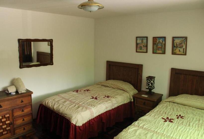 اتاق استاندارد با سرویس بهداشتی مشترک, Hostal La Encantada