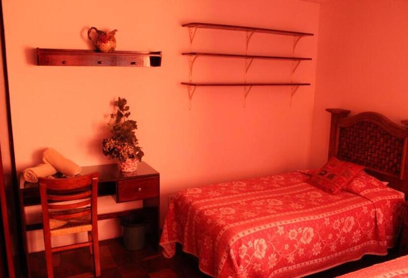 اتاق استاندارد با سرویس بهداشتی مشترک, Hostal La Encantada