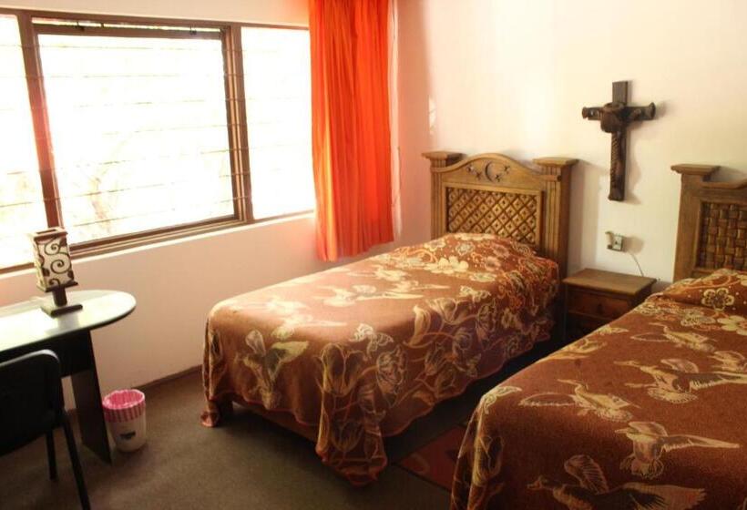 اتاق استاندارد با سرویس بهداشتی مشترک, Hostal La Encantada
