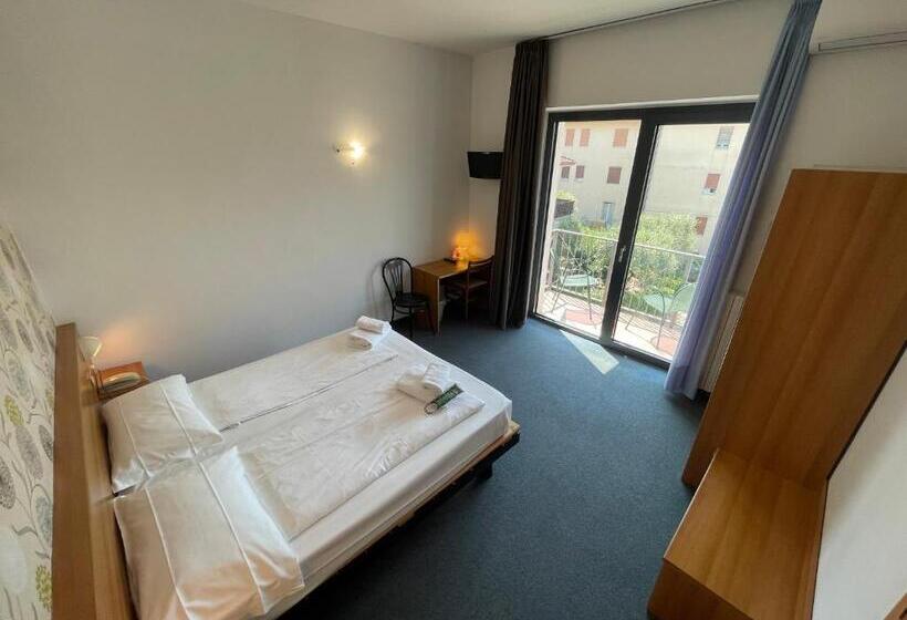 带阳台的豪华间, Al Castello