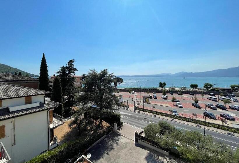 豪华湖景房, Al Castello