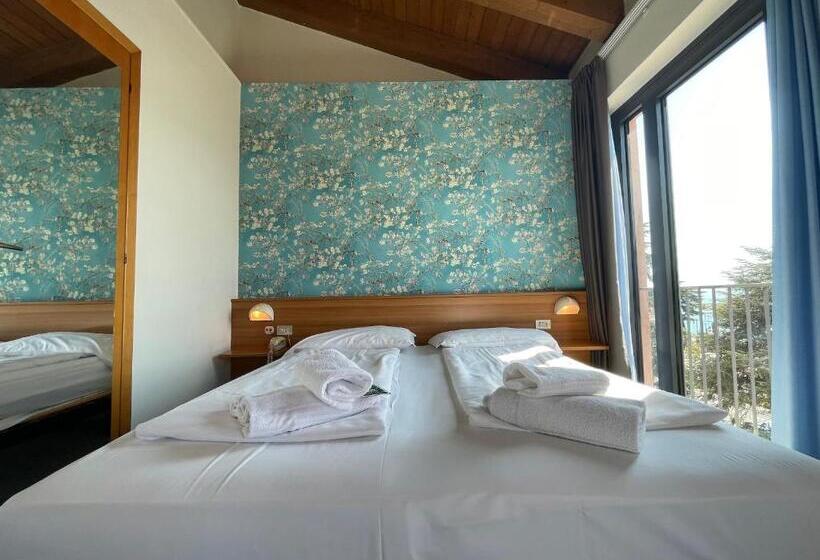 豪华湖景房, Al Castello