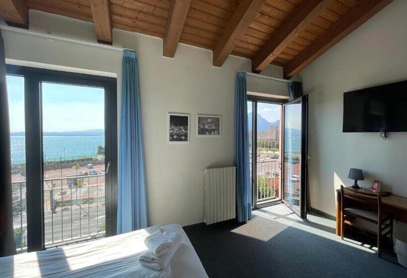 豪华湖景房, Al Castello