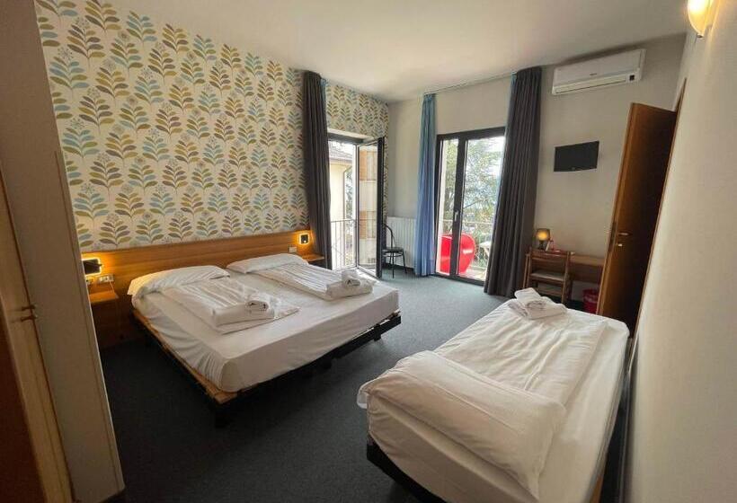 高级三人间, Al Castello