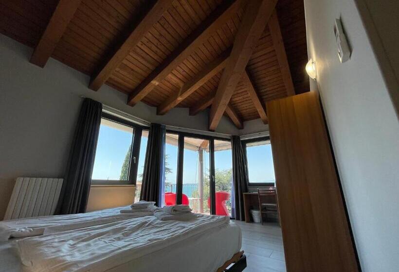 带大床的标准间, Al Castello