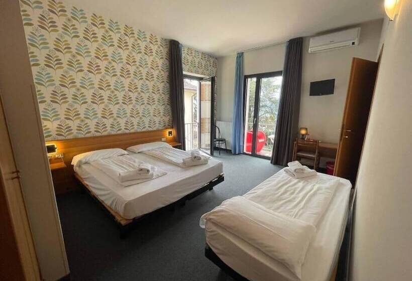 高级三人间, Al Castello