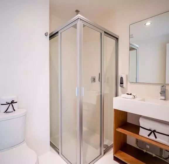اتاق لوکس, Am Hotel & Plaza