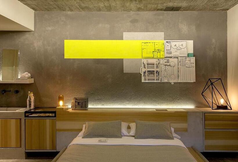 Номер Стандарт, Carlota