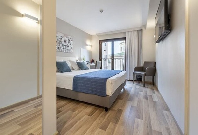 带城市景观的标准间, Centre Reus