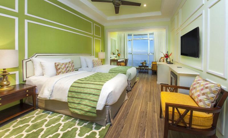 اتاق لوکس, Fragrant Nature Munnar A Five Star Classified