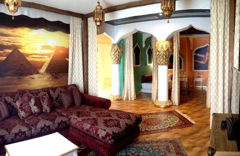 Полулюкс Одноместный с Террасой, Gardaland Adventure