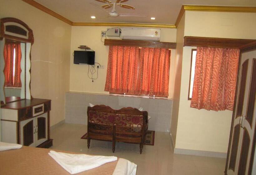 デラックスルーム, Kedareswar B&b