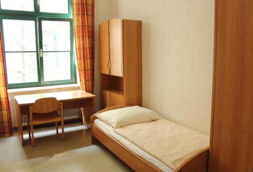 اتاق استاندارد با سرویس بهداشتی مشترک, Porzellaneum