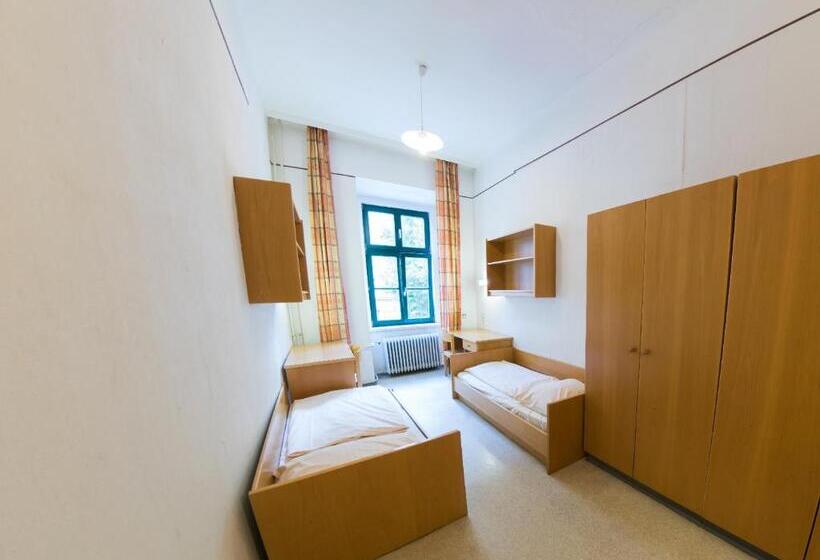 اتاق استاندارد با سرویس بهداشتی مشترک, Porzellaneum