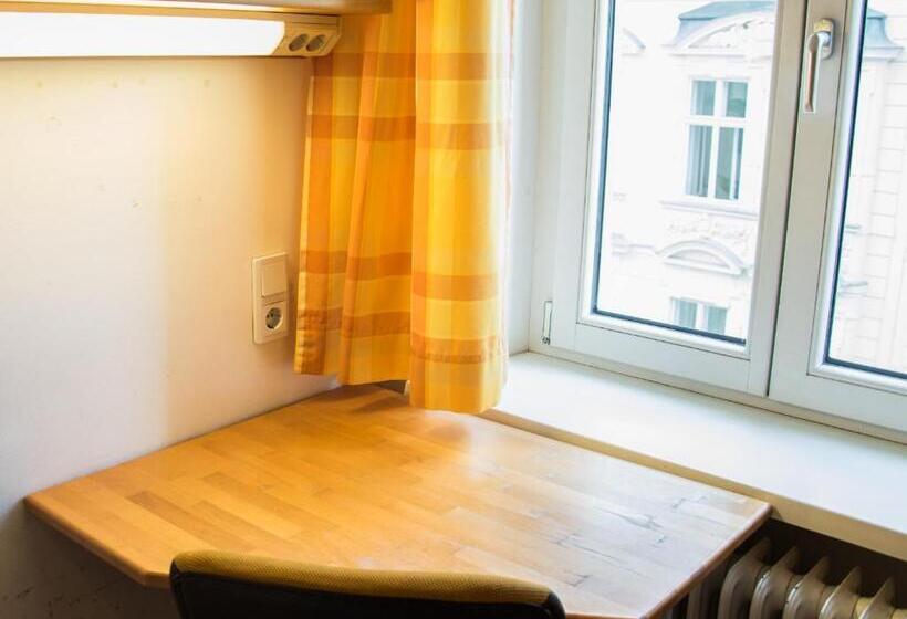 اتاق استاندارد یک نفره, Porzellaneum