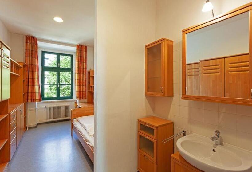 اتاق استاندارد یک نفره, Porzellaneum