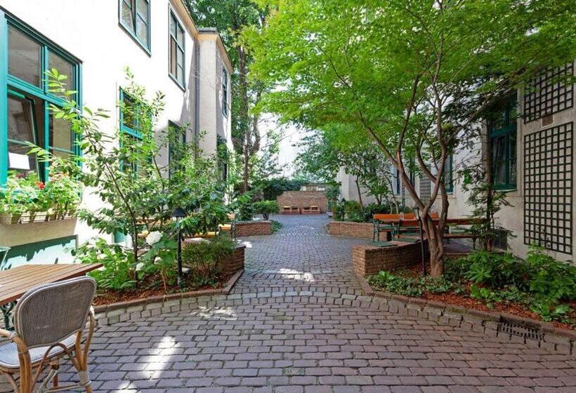 اتاق استاندارد یک نفره, Porzellaneum