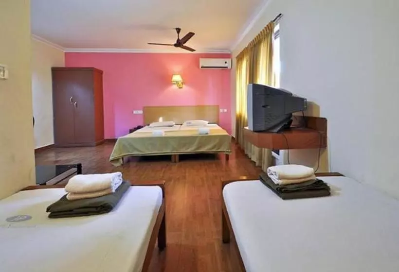 Chambre Quadruple Deluxe, Srinivas