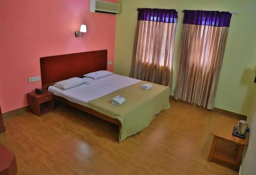Chambre Deluxe Individuelle, Srinivas