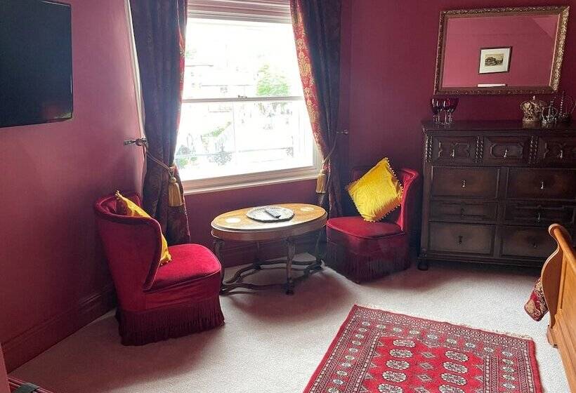 Номер Стандарт, The George Inn