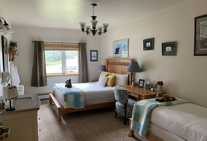 غرفة إقتصادية ثلاثية, Pioneer Ridge B&b Inn