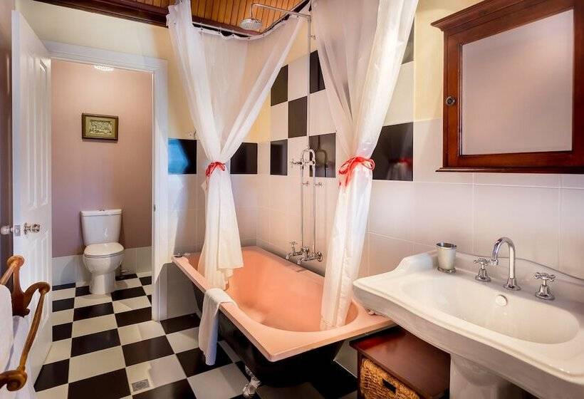 스위트, Abbey Boutique Hotel Adults Only