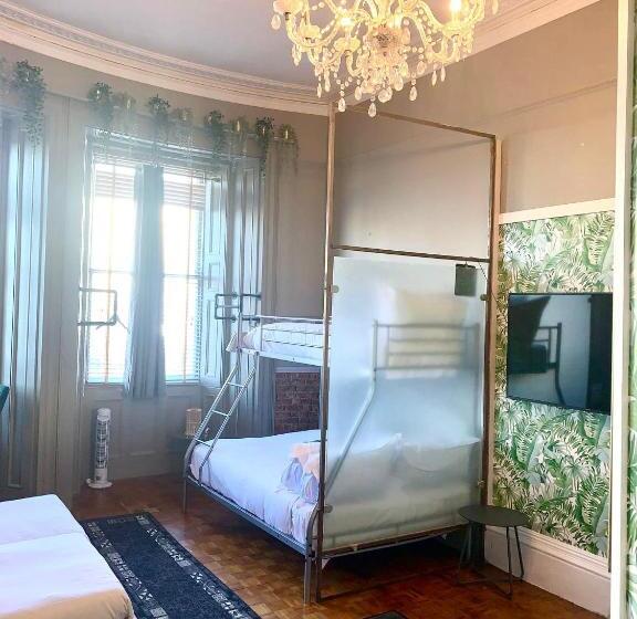 디럭스 패밀리 룸, X Hotel Brunswick Square