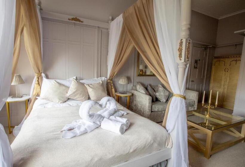 Полулюкс, X Hotel Brunswick Square