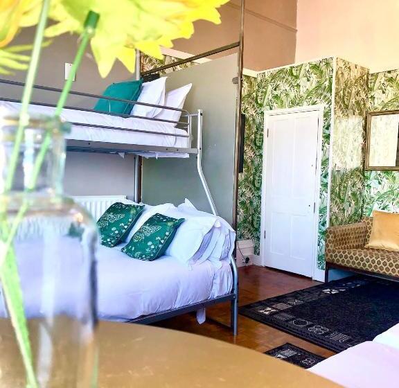 Семейный Номер Deluxe, X Hotel Brunswick Square